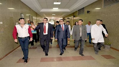 رئيس جامعة المنصورة يتفقد الخدمات الطبية وانشاءات المراكز الطبية  الثلاثة الجديدة 