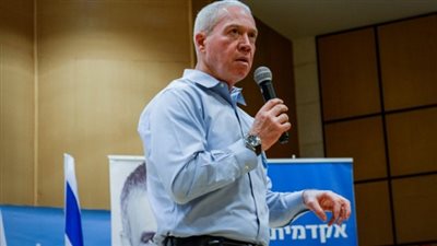 وزير إسرائيلي: سنعيد الجني الإيراني إلى القمقم مرة أخرى