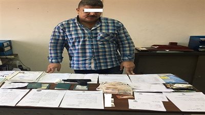 ضبط شخص وأخر اشتركا بالنصب والإحتيال على المواطنين والإستيلاء على مبالغ مالية بدعوى تخصيص وحدات سكنية