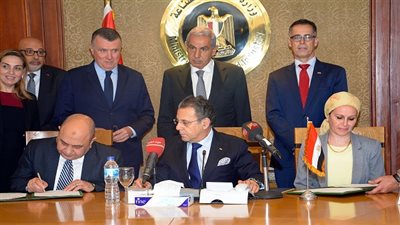 قابيل.. يشهد توقيع بروتوكول تعاون بين الوزارة وبين شركة إيه بي بي العالمية