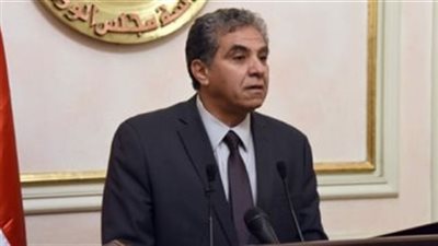 وزير البيئة في حوار مفتوح مع طلاب جامعة أكتوبر