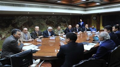 وزير النقل يستعرض مع وفد شركة افيك الصينية تفاصيل المنحة المقدمة من الحكومة الصينية