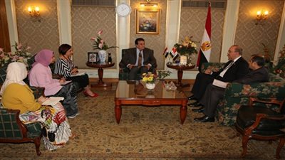 وزير التعليم العالى والبحث العلمى يبحث آليات التعاون العلمى مع العراق