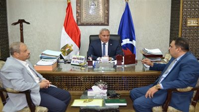 محافظة السويس تقرر صرف 4 مليون جنية اعانات للصيادين المتضررين