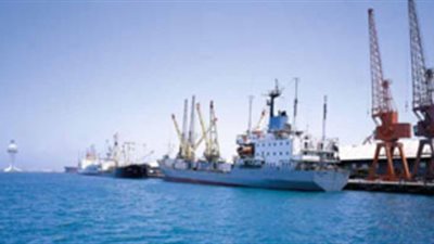 وصول و سفر 4605 راكب و تداول 951 شاحنة بموانىء البحر الأحمر