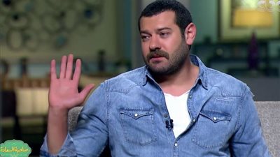 القبض على فنان شهير في سويسرا.. وعمرو يوسف يتزوج في السر