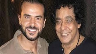 سامو زين مخاطبا محمد منير: 