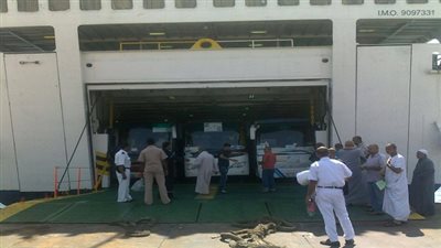 وصول و سفر 1294 راكب بميناء سفاجا