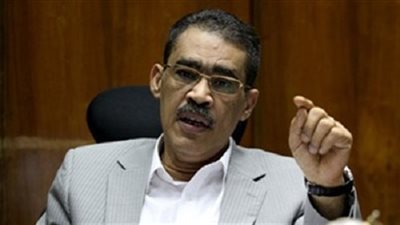 ضياء رشوان ينفي صلته بصفحة مزورة على 