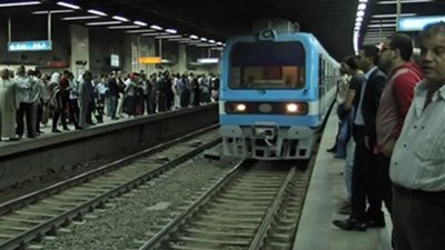 انبعاث دخان من الكابلات المغذاه لمحطة التبريد بمحطة مترو الشهداء