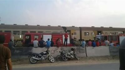 السيطرة على حريق بإحدى عربات قطار قادم من المنصورة إلى الزقازيق
