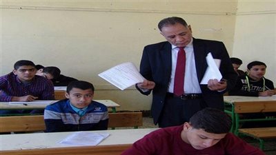 استبعاد طبيب من احد لجان امتحانات الثانوية العامة بالدقهلية