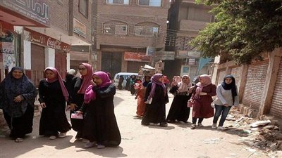 بالصور.. تباين آراء طلاب الثانوية العامة بالقليوبية حول إمتحان اللغة العربية