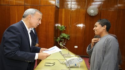 محافظ قنا لأهالي المراشدة: عايزينها خضرا صحراء المراشدة