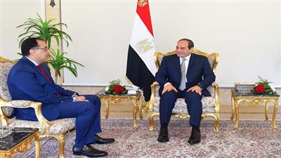 الرئيس السيسي يكلف الدكتور مصطفى مدبولي بتشكيل الحكومة