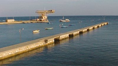 وصول و سفر 2980 راكب بموانئ البحر الأحمر وتداول 565 شاحنة