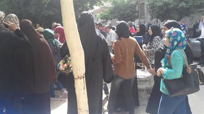 فرحه تجتاح طلاب المرحلة الثانوية لسهولة امتحان مادة الرياضيات بالدقهلية