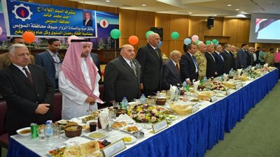 بالصور.. محافظة السويس تستدعى المحافظين السابقين للمشاركة فى حفل الافطار السنوى