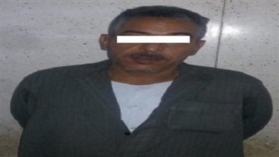 ضبط شخص  بتزوير مستند رسمى وتقديمه بملف إحدى القضايا الخاصة به 