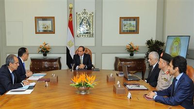 السيسي: تطوير منظومة التعليم على أحدث المعايير العالمية