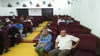 تدريب اطباء الرعاية الاساسية بالسويس على اعمال مكاتب الصحة