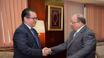 وزير التنمية المحلية يستقبل سفير كازاخستان بالقاهرة
