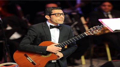 وحيد ممدوح يحصل على دبلومة ملكية من بريطانيا ويشارك في ختام موازيين الليلة