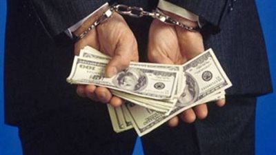 ضبط أحد الأشخاص لقيامه بالنصب والإستيلاء على أموال بعض المواطنين بقنا