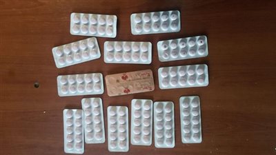 ضبط أحد الركاب وبحوزته كمية من الأقراص المخدرة