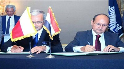 وزير التجارة والصناعة ونظيره البولندى يوقعان البيان الختامى للجولة الأولى للمشاورات الثنائية 