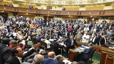 البرلمان يوافق مبدئيًا على قانون المناقصات والمزايدات