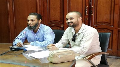 محافظ السويس وحل مشاكل 20 مواطنا فى لقاء الجماهير