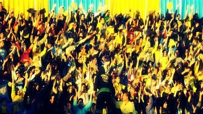 التراس يلو دراجونز: حل المجموعة والعودة الى صفوف المشجعين