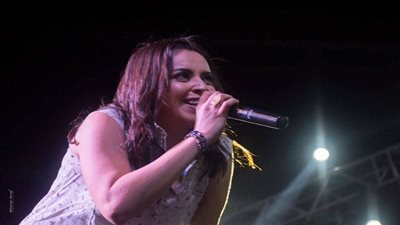 بالصور.. ياسمين نيازي وزاب ثروت وكريم محسن يشعلون حفل نادي الجياد بالأسكندرية