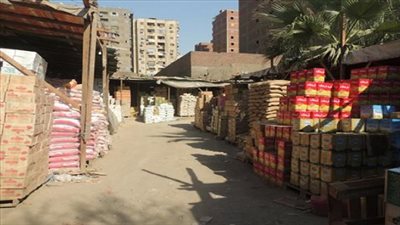 ضبط 354 عبوة غذائية و435 سلعة تموينية ومبيدات مجهولة بالغربية