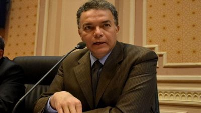  وزير النقل يحيل عدد من مسئولي السكك الحديدية للنيابة الإدارية للتحقيق معهم