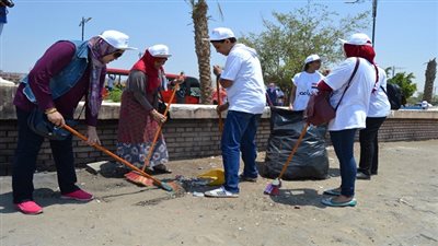 بدء مبادرة شواطئ خالية من الملوثات البلاستيكية بكورنيش السويس