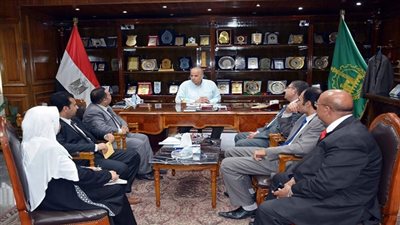 محافظ القليوبية يجتمع بمديرى البنوك الحكومية لمتابعة برنامج مشروعك   