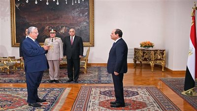 الرئيس السيسي يشهد حلف اليمين لرئيس المحكمة الدستورية العليا