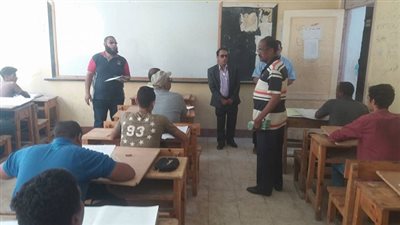 وكيل تعليم السويس يتفقد اعمال امتحانات الدبلومات الفنية