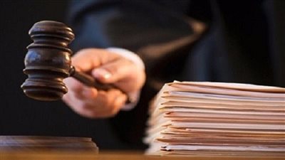 الحبس سنه لـ١٠ متهمين بـ