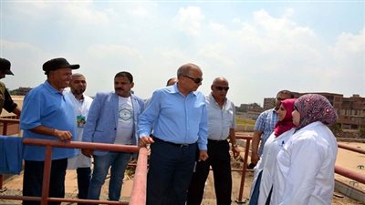 محافظ القليوبية يضع حجر الاساس ويتفقد عدد من المشروعات بتكلفة إجمالية 225 مليون جنيه بمدينتي بنها وطوخ