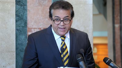 وزير التعليم العالي يعتمد نتيجة التحويل الإلكتروني لتقليل الاغتراب للمرحلتين الأولى والثانية للتنسيق الإلكترونى