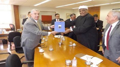وكيل الأزهر لمدير المعهد الدبلوماسي البرازيلي: فهم الأديان فهما صحيحا سينهي العنف والتطرف من العالم