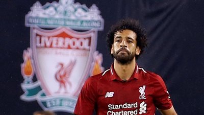 بالفيديو..  هنا يلعب محمد صلاح .. جولة خاصة داخل ملعب الانفيلد معقل ليفربول 