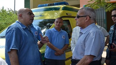 محافظ السويس يتفقد طريق السخنة ـ الزعفرانة إستعداداً لأستقبال العيد