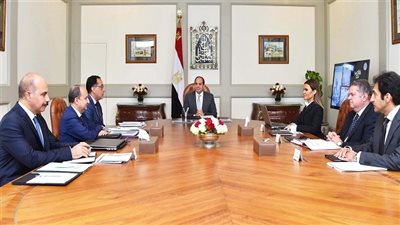 السيسي: قطاع الصناعة في مصر أحد أهم دعائم الاقتصاد الوطني