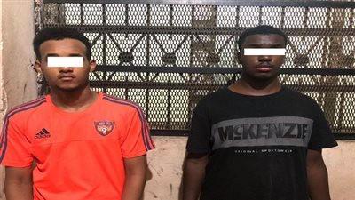 ضبط شخصين أجنبيين أثناء محاولتهما سرقة فيلا بالتجمع الأول