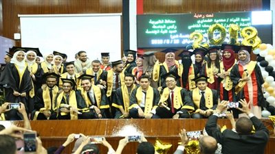 كلية الهندسة بجامعة بنها تنظم حفلا لتخريج دفعة جديدة منها برعاية رجب مجاهد 