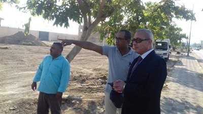 محافظ السويس يتفقد أعمال التطوير بحديقة أستاد الرياضى